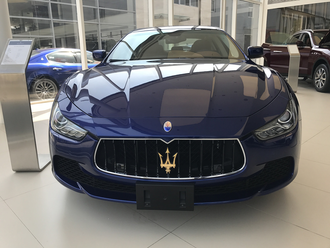 玛莎拉蒂 ghibli s 蓝外棕内 现金优惠47.89万元